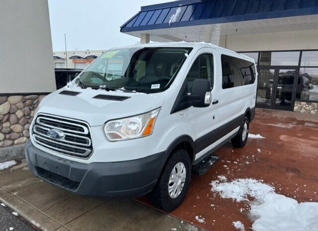 Used 2018 Ford Transit Passenger T-150 130 Low Roof XLT Swing-Out R Full-size Passenger Van – 1FMZK1ZG5JKA59778 full